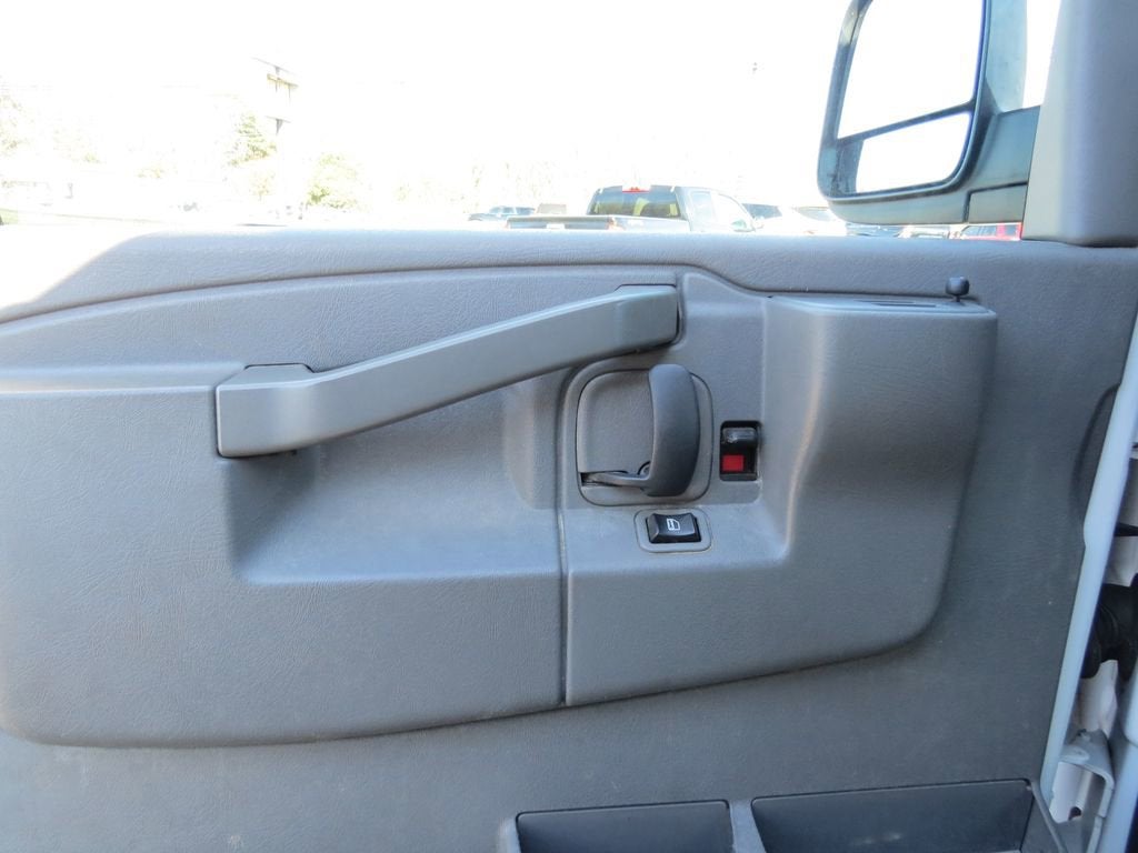 2019 Chevrolet Express Passenger 3500 LT