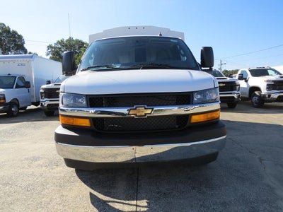 2025 Chevrolet Express Cutaway 3500 Base