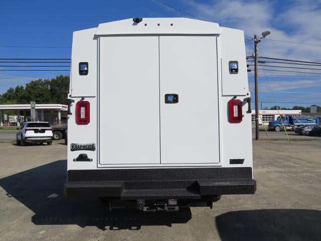 2025 Chevrolet Express Cutaway 3500 Base