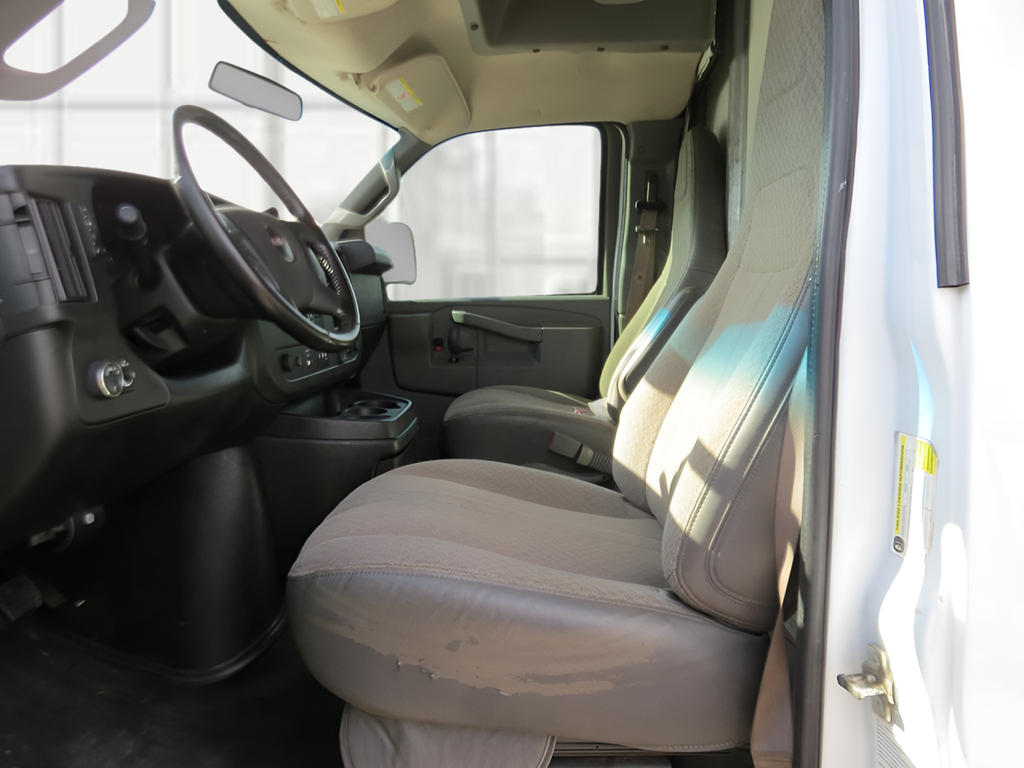 2021 GMC Savana 3500 Work Van