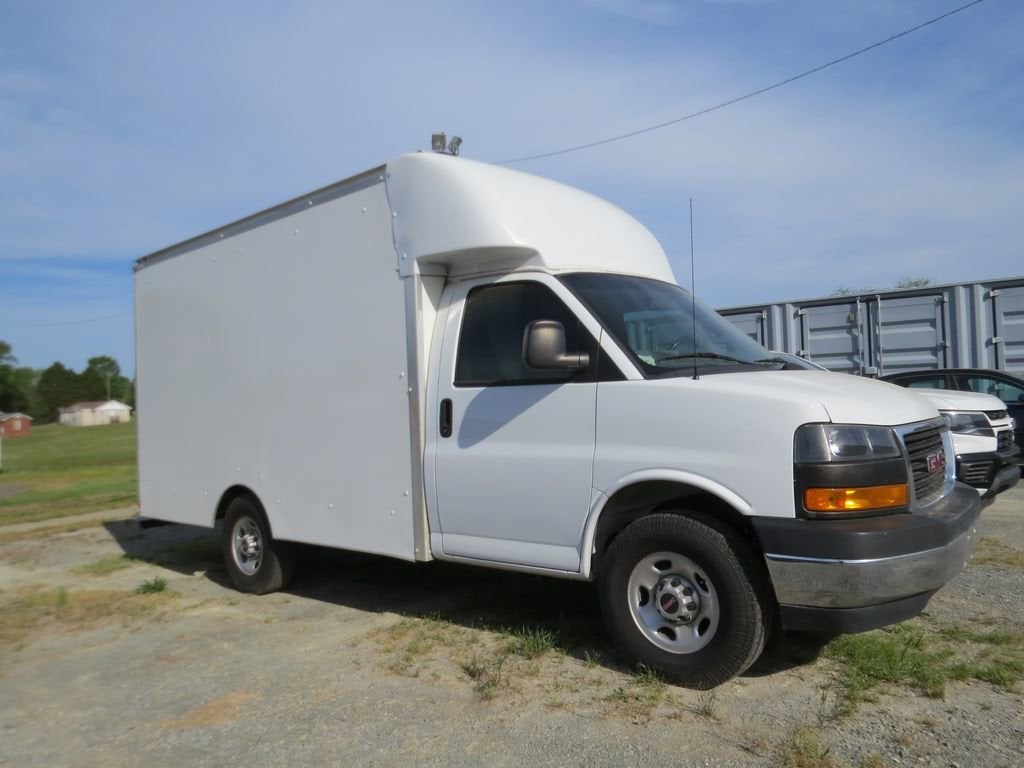 2021 GMC Savana Cutaway 3500 Base