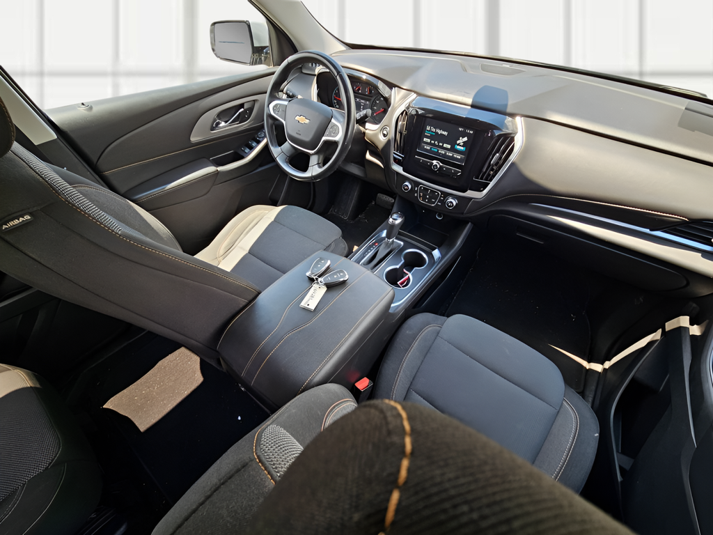 2018 Chevrolet Traverse LT Cloth w/1LT