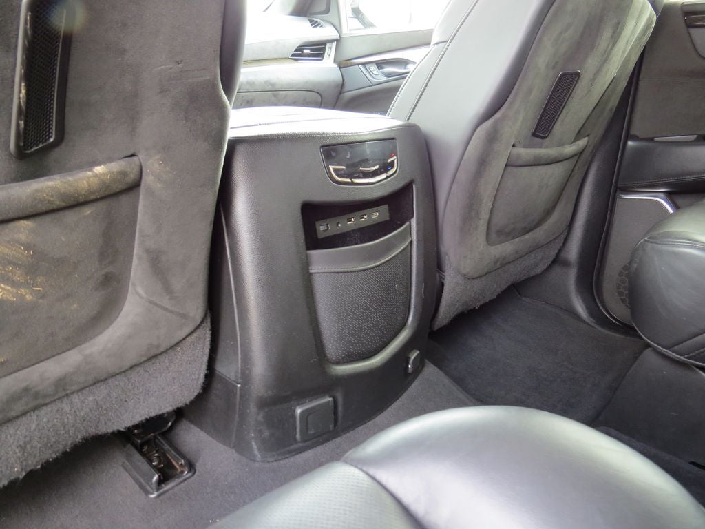 2019 Cadillac Escalade Platinum Edition