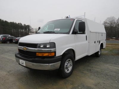 2026 Chevrolet Express Cutaway 3500 Base