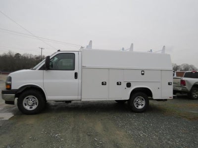 2026 Chevrolet Express Cutaway 3500 Base