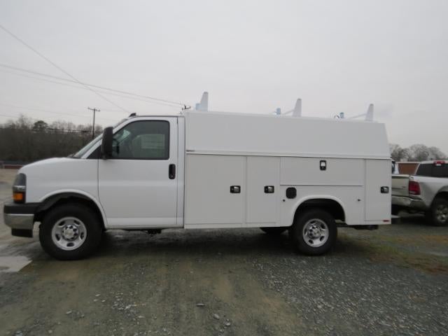 2026 Chevrolet Express Cutaway 3500 Base