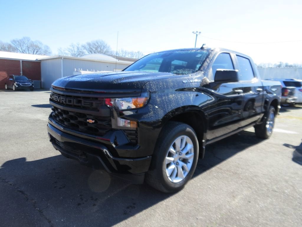 2023 Chevrolet Silverado 1500 Custom