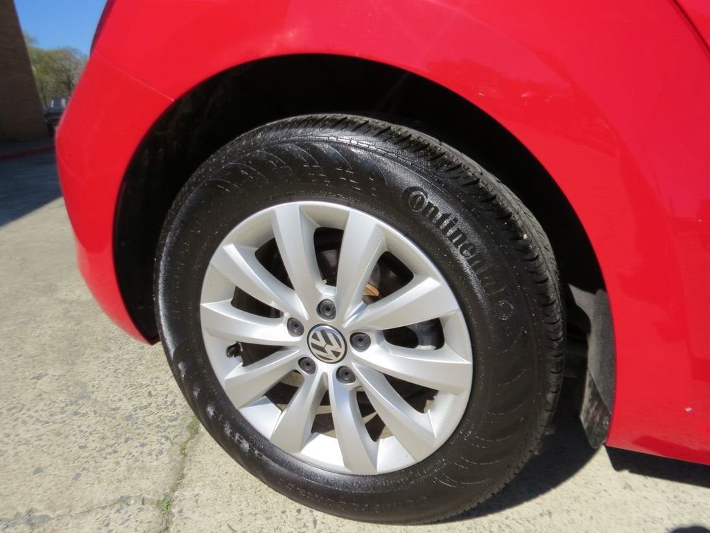 2017 Volkswagen Beetle 1.8T Fleet