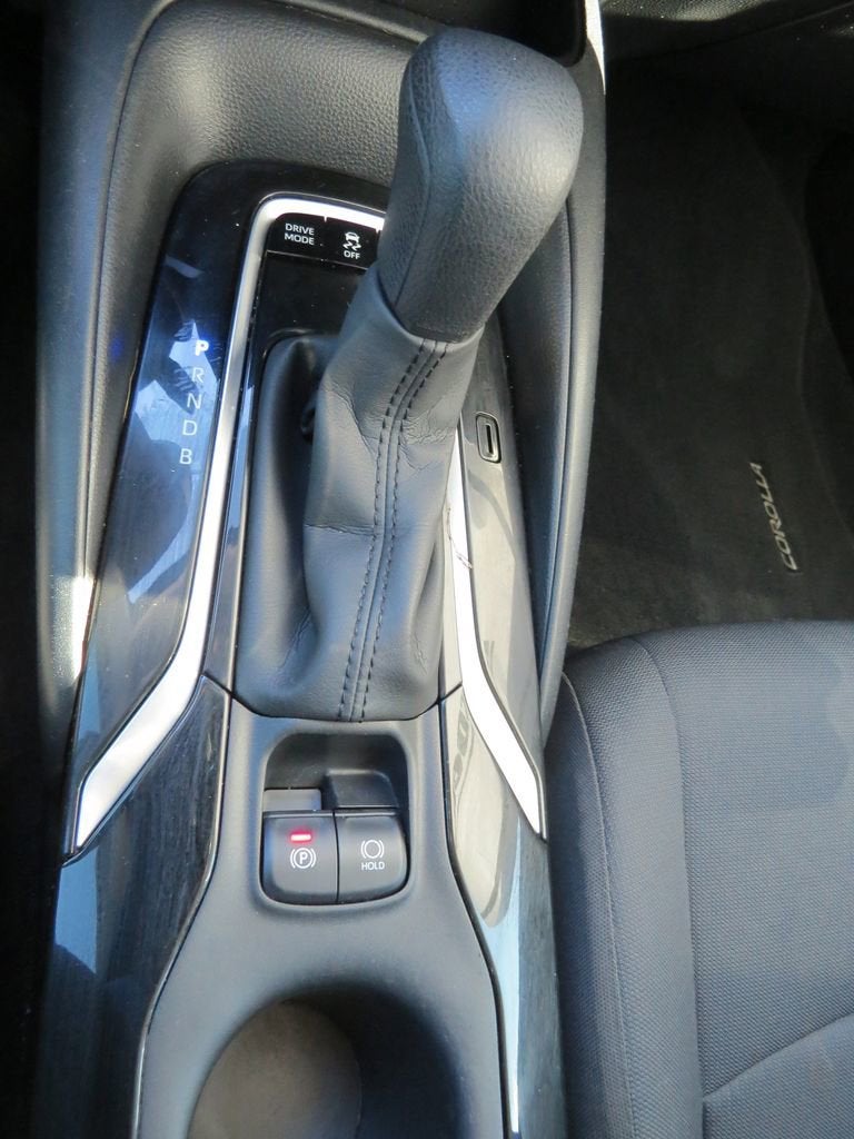 2022 Toyota Corolla Hybrid LE