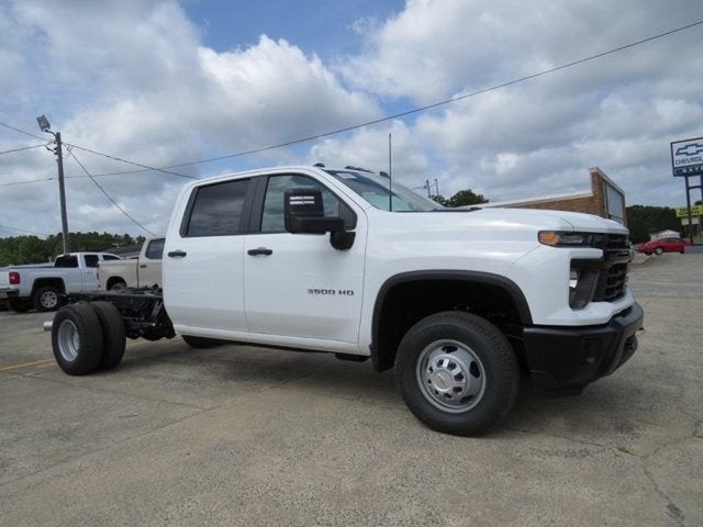 2026 Chevrolet Silverado 3500HD CC Work Truck