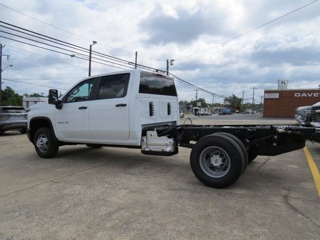 2026 Chevrolet Silverado 3500HD CC Work Truck
