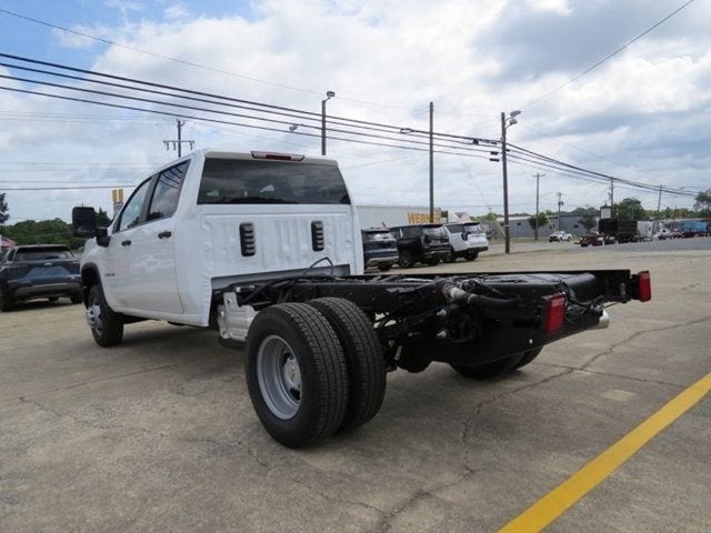 2026 Chevrolet Silverado 3500HD CC Work Truck